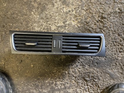 Středové průduchy ventilace Audi A4 B8 8T1 820 951 B 8T1820951B