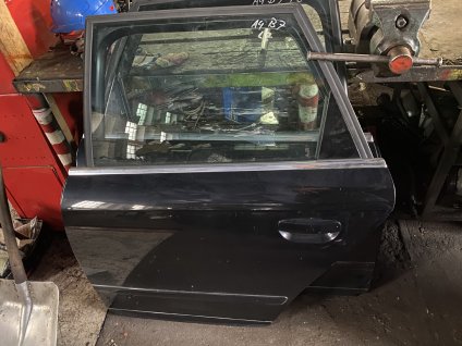 Dveře levé zadní Audi A4 B7 Combi