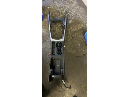 Středový tunel Audi A4 B8 8K0 864 981 F 8K0864981F