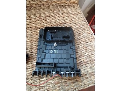 Pojistkova skříň  Škoda Octavia 2 1K0 937 125 A 1K0937125A