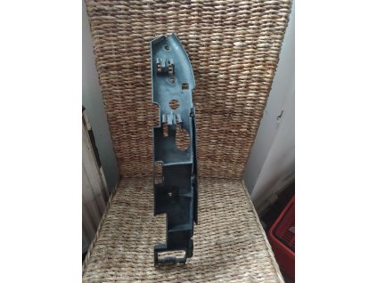 Pravy predni DRZAK nárazníku Vw Tuareg 7L6 807 184 C 7L6807184C