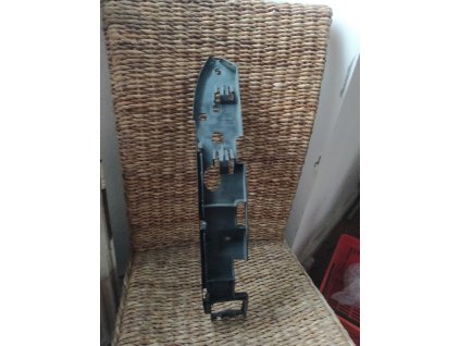 Levý  predni DRZAK nárazníku Vw Touareg 7L6 807 183 C 7L6807183C