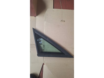 Sklo karoserie pravé přední Seat Altea