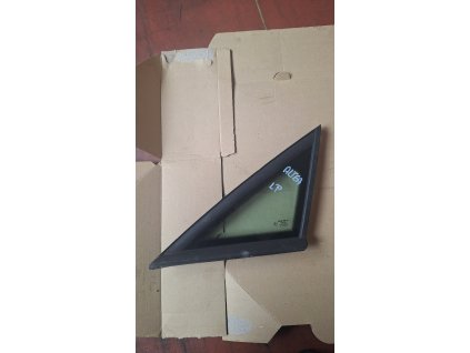 Sklo karoserie levé přední Seat Altea