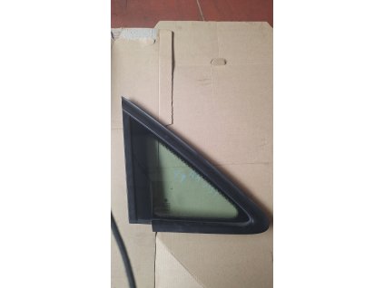 Sklo karoserie pravé přední VW Touran