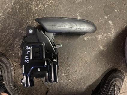 Loketní opěrka Audi A4 B8
