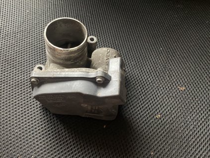 Škrtící klapka 03D 133 062 E 03D133062E