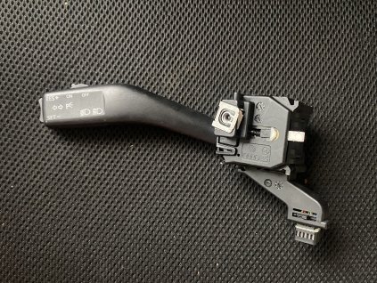 Ovládací páčka směrových světel s tempomatem Škoda Octavia 2 1K0 953 513 A 1K0953513A