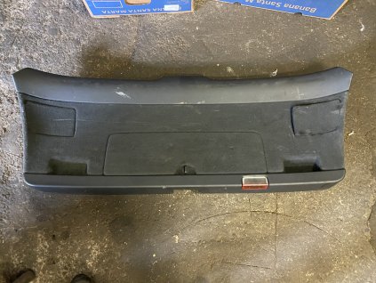 Výplň pátých dveří Audi A4 B7 Combi