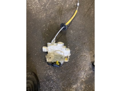 Zámek dveří levý přední Audi A3 4E1 837 015 4E1837015