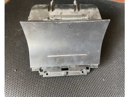 Přední popelník Škoda Octavia 2 1Z1 863 077 A 1Z1863077A