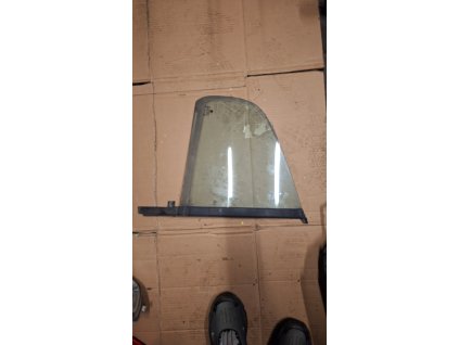 Sklo zadních dveří pravé Škoda Octavia 1 hatchback