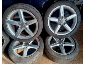 Alu kola Audi + pneu Pirelli 245/40/18