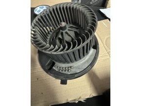 1K1820015 Ventilátor topení Škoda VW Golf V, VI, Passat B6, B7