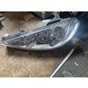 Přední práve světlo Peugeot 206
