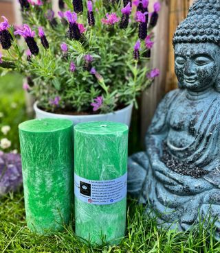 Začátky jsou důležité 💚, podpoř nás 💚 Čakra srdce vytváří střed systému čaker. 💚 Čakra srdce Anahata, 4. čakra pozitivně...