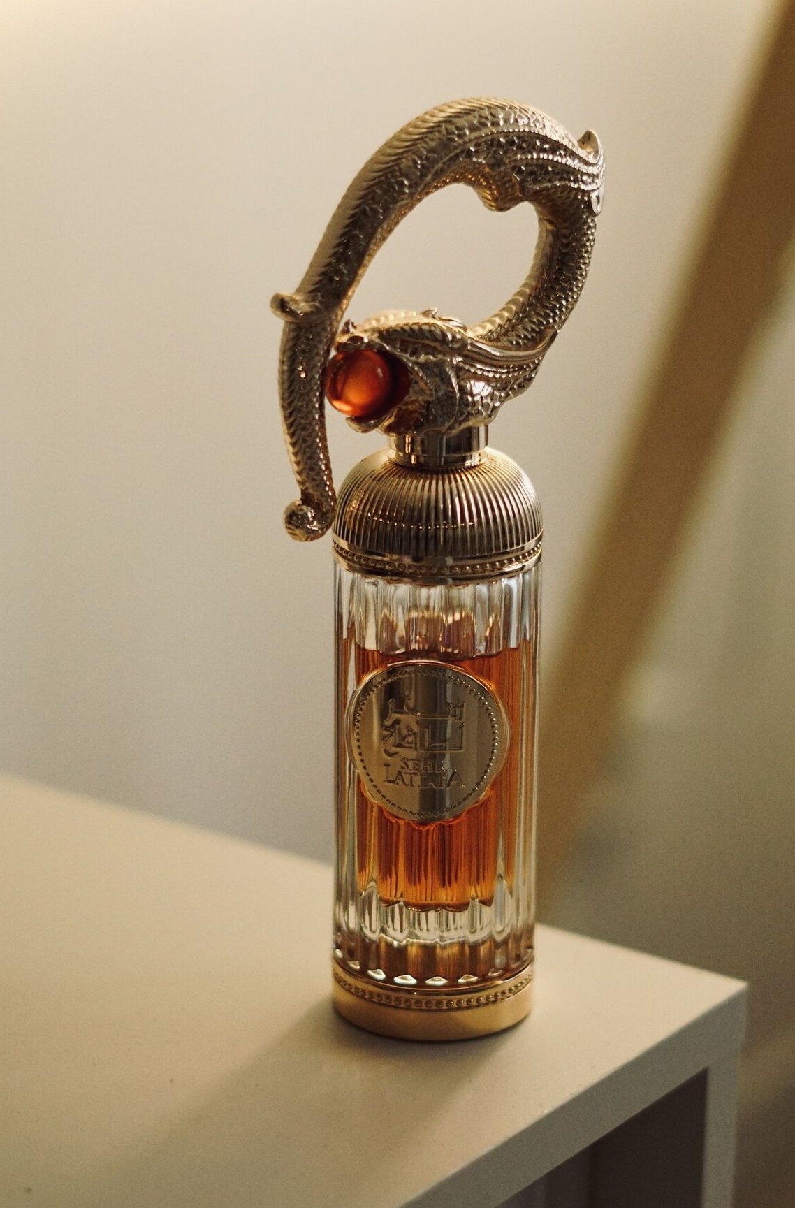 Ako si vybrať parfum podľa ročného obdobia (a prečo na tom záleží)