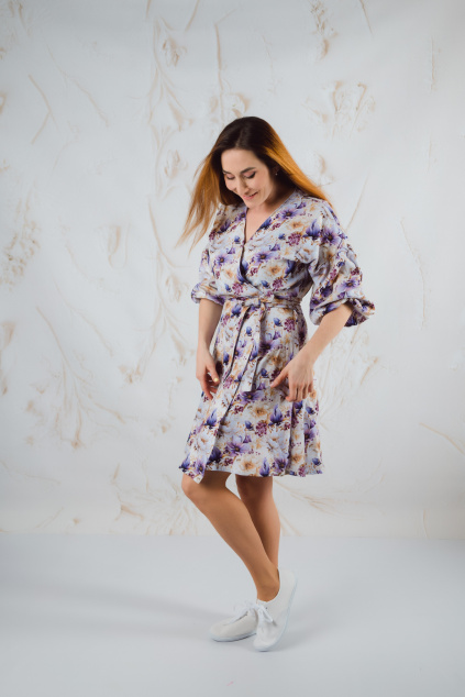 Lněné zavinovací šaty - fialové květy - výběr délky