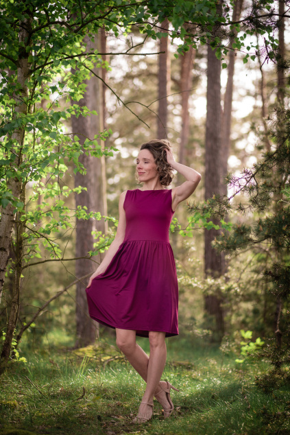 Tencelové šaty Ava - cherry - krátké / midi