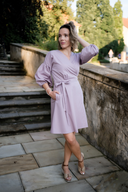 Bio bavlněné zavinovací šaty Mirabela - lila - midi - vel. S - 110cm - skladem