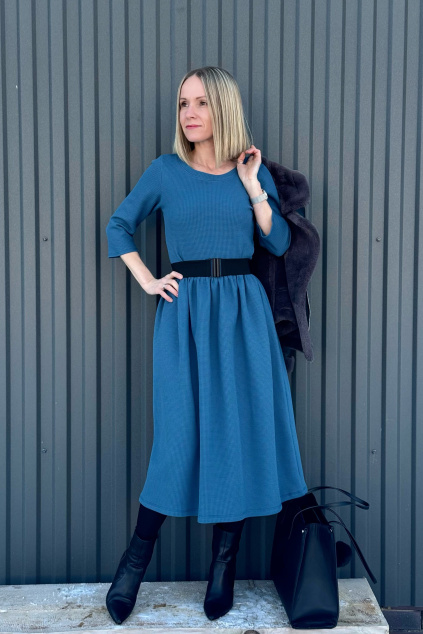 Vaflové bio bavlněné šaty Klasik Zarina džínová modrá krátké midi expres (12)