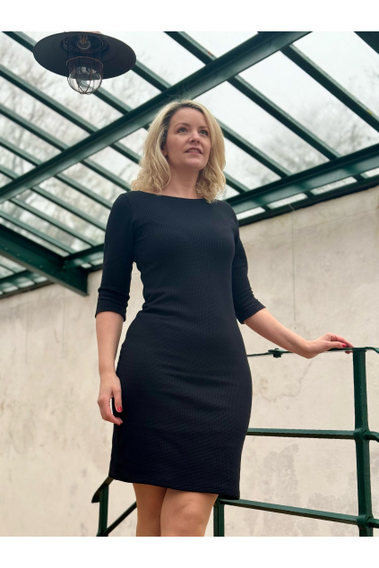 Bio bavlněné úzké šaty Zarina černá krátkémidi expres