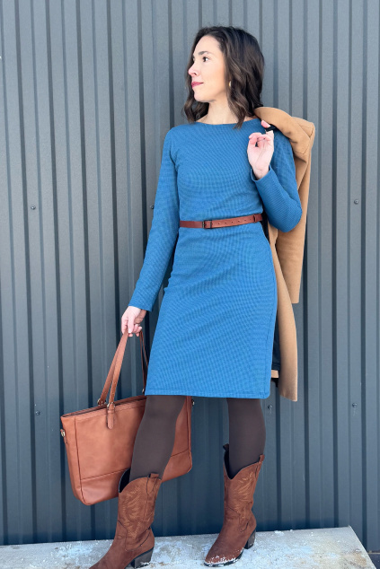 Vaflové bio bavlněné úzké šaty Zarina džínová modrá krátkémidi expres (3)