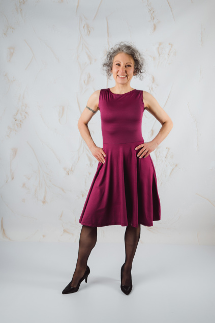 Tencelové šaty Ava - cherry - krátké / midi