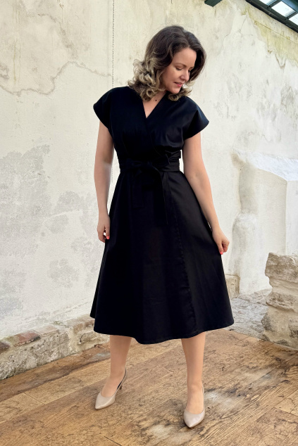 Bavlněné strečové zavinovací šaty Mirabela - černá