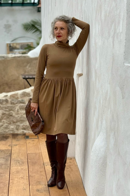 Bio bavlněné šaty Gill krátké midi velbloudí expres S