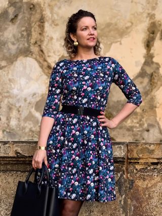 Lunaria je zpátky. A není tu na dlouho. Ten moment, kdy se tmavý podklad potká s jemnými květy… Vznikne magie, která sluší...