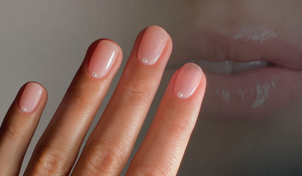 Lip Gloss Nails - Trendy nail art, který jen tak nezmizí!