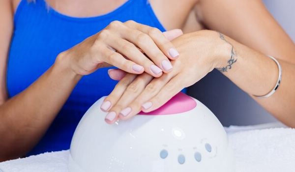 Gel lak a oslabené nehty: Co byste měli vědět?