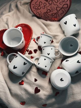 Valentýn je sice už za námi, ale srdíčka k moji tvorbě patří od samého počátku, takže většinu najdete ve stálé nabídce. ❤️...