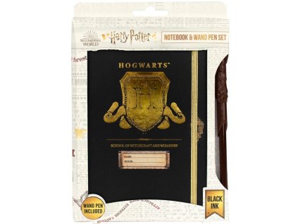 Dárkový set bloku s propiskou v grafice hůlky Harry Potter: Štít Bradavic (blok A5 14,8 x 19 cm)