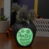 Keramický stojánek na psací potřeby nebo květinu svítící ve tmě Disney | Nightmare Before Christmas | Ukradené Vánoce: Smrtící noční stín (10 x 11 x 9 cm)