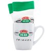 Dárkový set - hrnek s ponožkami Friends | Přátelé: Central Perk (objem hrnku 300 ml | velikost ponožek dámské EU 36-41)