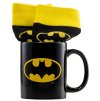 Dárkový set - hrnek s ponožkami DC Comics | Batman: Batman Logo (objem hrnku 315 ml | velikost ponožek EU 41-45)