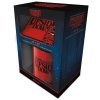 Dárkový set Stranger Things: The World Is Turning Upside Down hrnek-přívěsek-tácek (objem hrnku 315 ml)