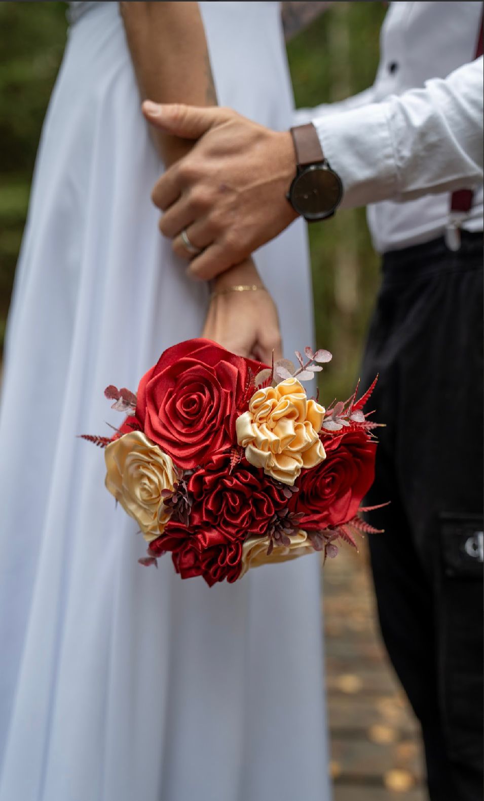 Detail okvětních lístků ručně vyráběné kytice Eternal Flowers