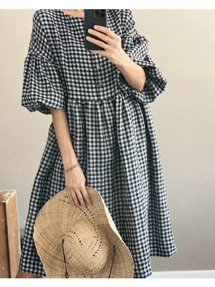 OLIVIA buttons short 2