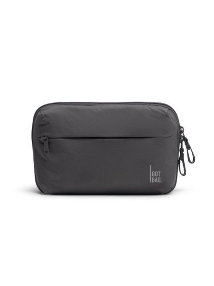 AC0441MO 840 COMMUTERTECHPOUCH shark still 26 04 17 01 front shadow