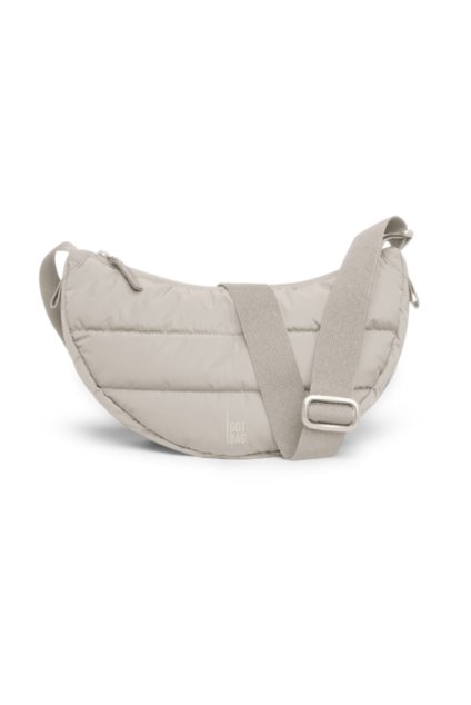 Krémová kabelka "PUFFER MOON BAG SMALL MONOCHROME scallop" z recyklovaných plastov z oceánu