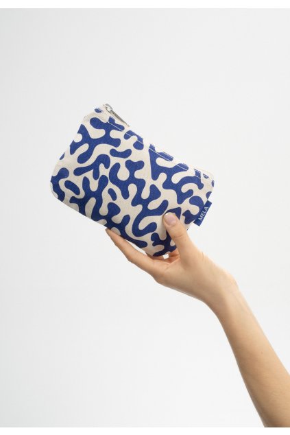 31673 small pouch blue coral 01