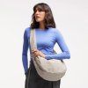 32262 3 250116 moon bag ruffle soft shell moods 03