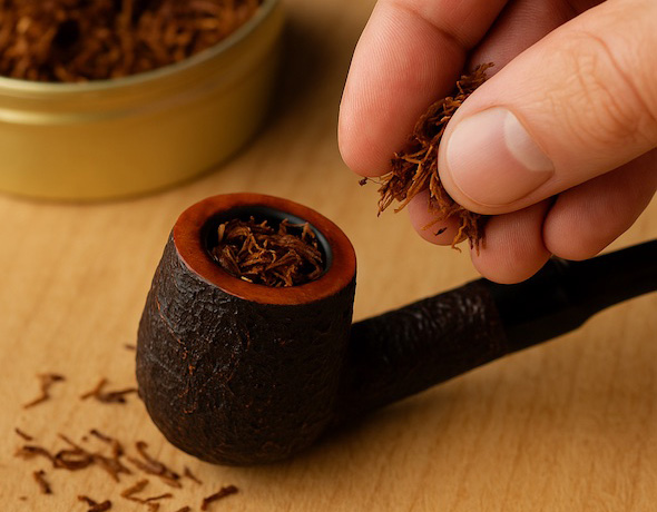 Jak plnit dýmku tabákem typu Ribbon Cut – Gravity metoda