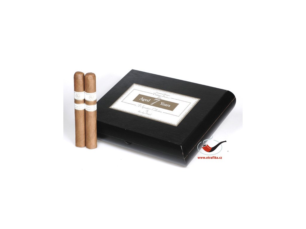 27218 2 doutniky rocky patel 1999 7 years vintage robusto 20