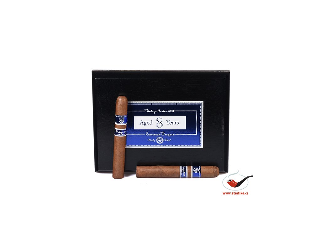 36548 2 doutniky rocky patel vintage 2003 cameroon robusto 20