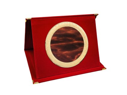 6415 plaketa 5307 zlata v cervenej zamatovej krabicke slim