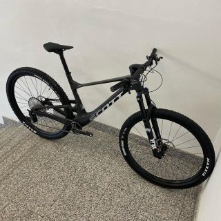 Nový SCOTT Spark RC Team Black 2022 🔥 #scottbikes #scottspark #scottsparkrc #noshortcuts #cyklistika #bicykel #bicykle...